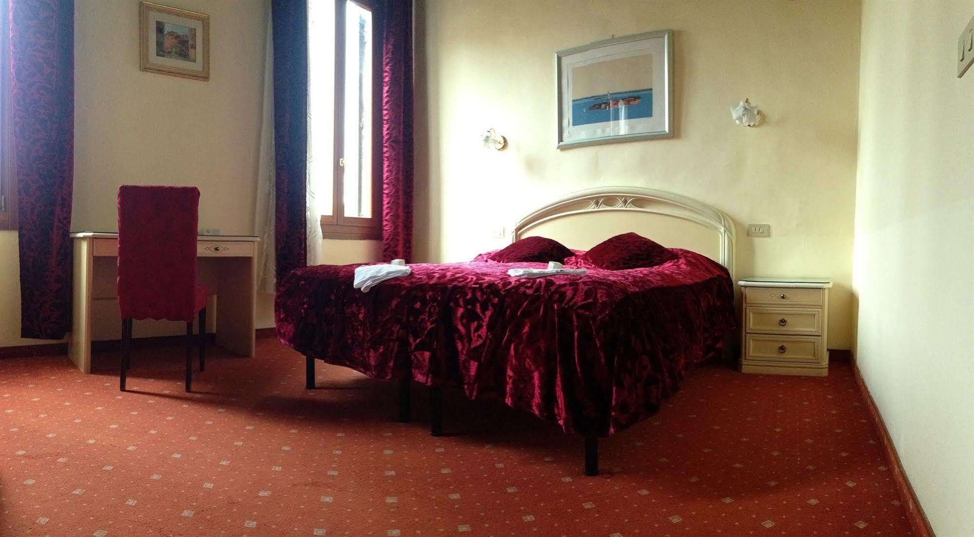 Hotel Casa Linger Venice Exterior photo